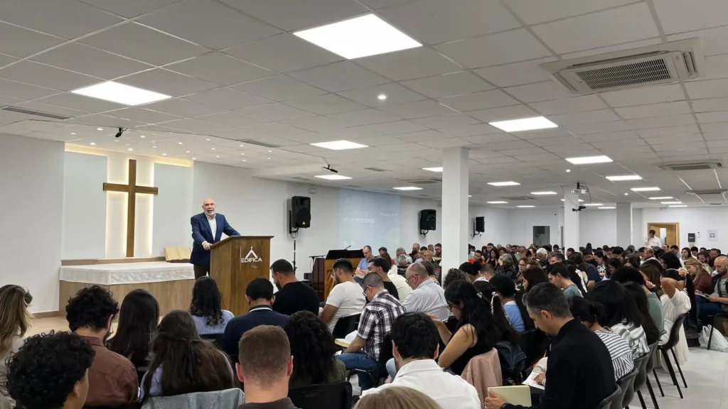 cronica conferencia edifica 2025